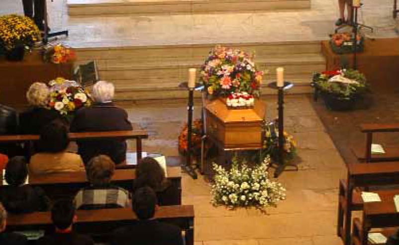 obsèques défunt cérémonie messe bénédiction